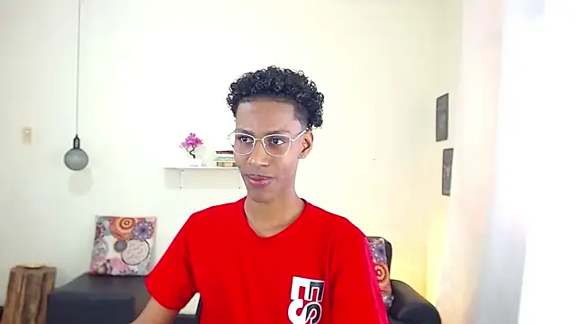 maiki18  online show from 03/06/25, 01:46