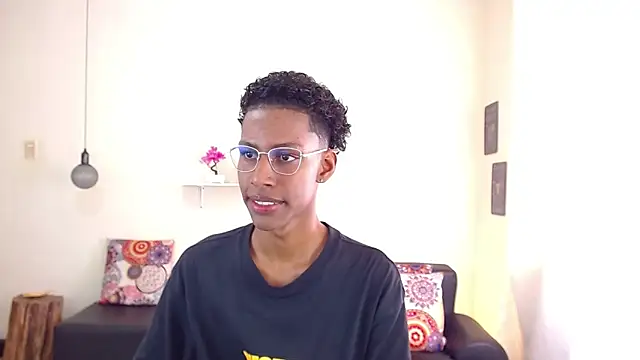 maiki18  online show from 03/07/25, 01:40