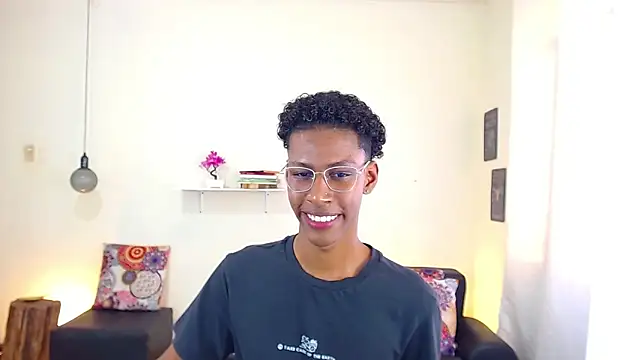 maiki18  online show from 03/12/25, 04:56