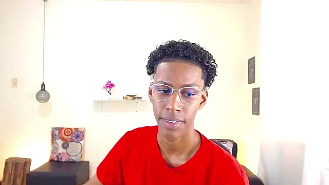 maiki18  online show from 03/17/25, 07:58