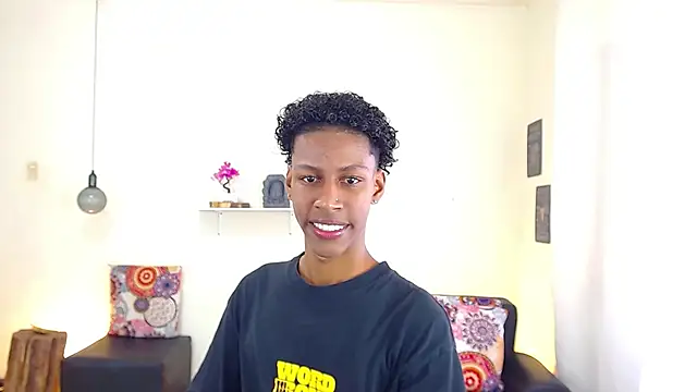 maiki18  online show from 03/21/25, 01:45