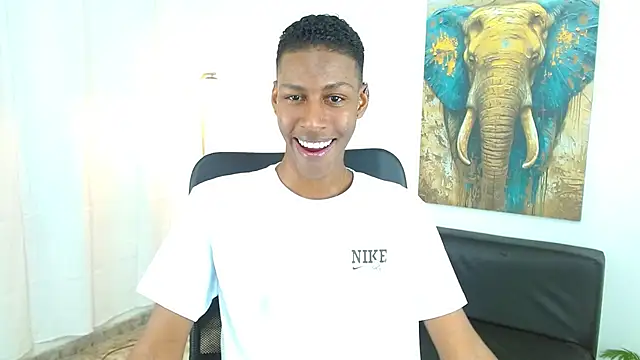 maiki18  online show from 11/12/25, 08:52