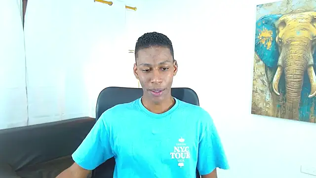 Snapshot of maiki18_ chatting on 01/16/26, 08:35 maiki18 online show from 01/16/26, 08:35