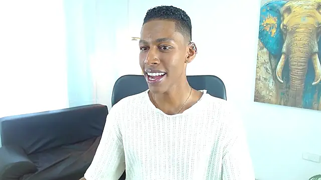 Snapshot of maiki18_ chatting on 02/07/26, 08:34 maiki18 online show from 02/07/26, 08:34