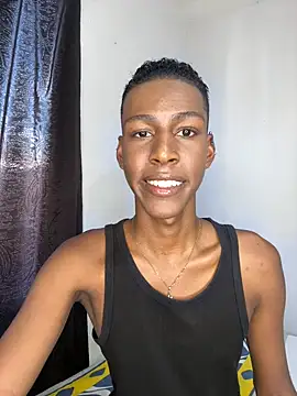 Snapshot of maiki18_ chatting on 03/31/26, 08:53 maiki18 online show from 03/31/26, 08:53