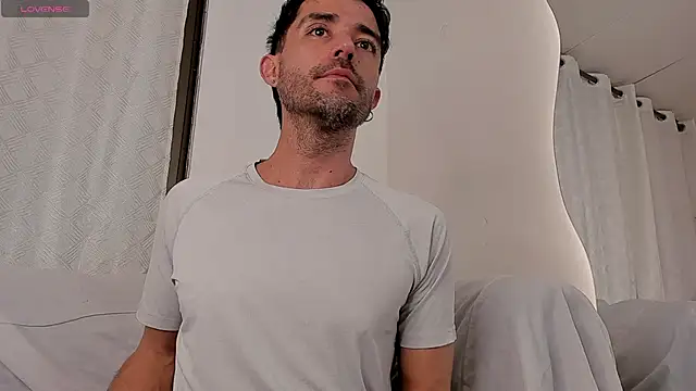 Snapshot of Adam_MillanFF chatting on 03/14/25, 11:56 Adam MillanFF online show from 03/14/25, 11:56