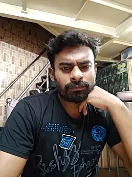 rayhan085 online show from 09/15/25, 11:43