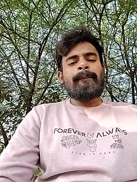 rayhan085 online show from 12/15/25, 09:02