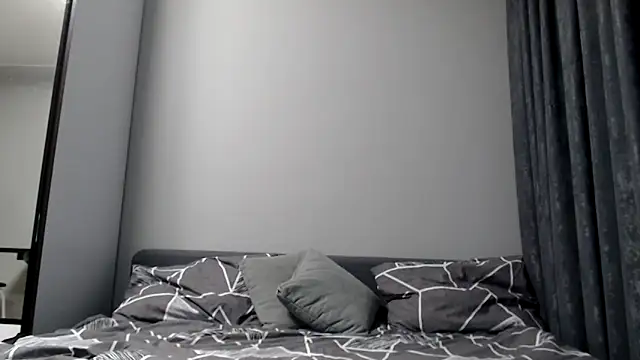 Snapshot of SierraSky_ chatting on 12/05/24, 09:17 SierraSky online show from 12/05/24, 09:17