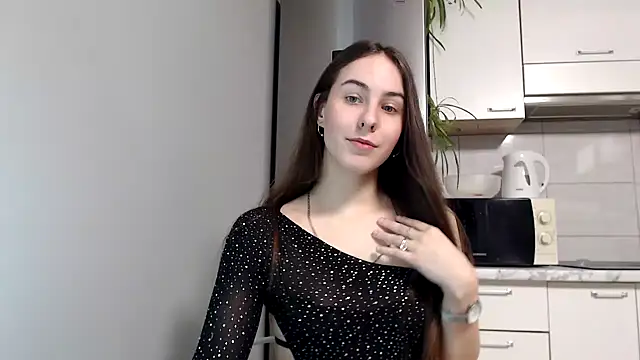 Snapshot of SierraSky_ chatting on 02/07/25, 06:24 SierraSky online show from 02/07/25, 06:24