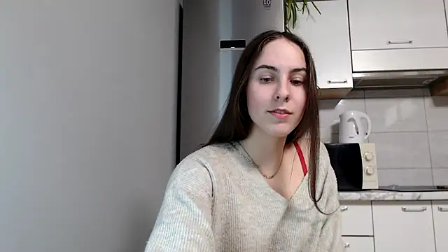 Snapshot of SierraSky_ chatting on 02/11/25, 06:11 SierraSky online show from 02/11/25, 06:11