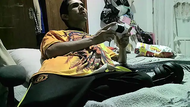 jperezofficial1 online show from 10/04/25, 03:04