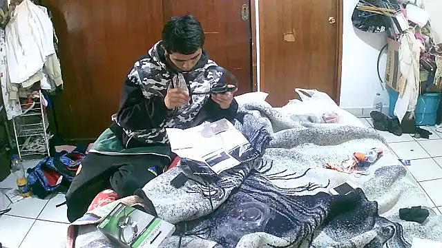 jperezofficial1 online show from 10/08/25, 05:10