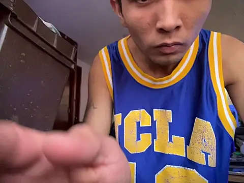 jperezofficial1 online show from 12/16/25, 11:32