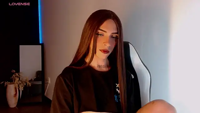 AdharaaMoon online show from 12/29/24, 04:27