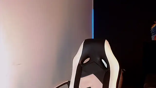 AdharaaMoon online show from 01/18/25, 10:39