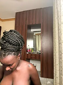 Snapshot of supa_queen254 chatting on 10/26/25, 10:58 supa queen254 online show from 10/26/25, 10:58