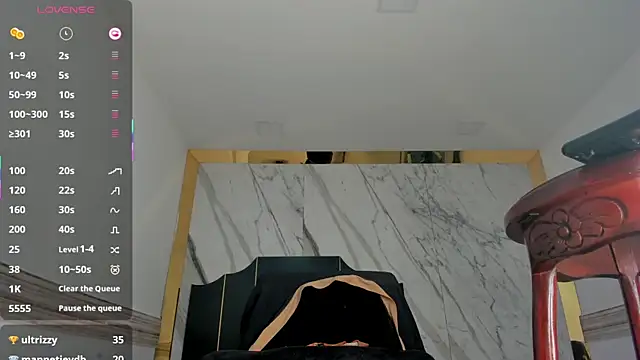 Victtoria Parker online show from 11/30/25, 01:37