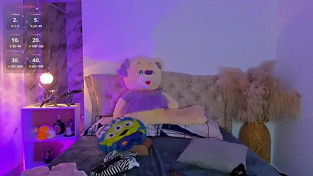 Sarahballiston  online show from 03/13/26, 01:34