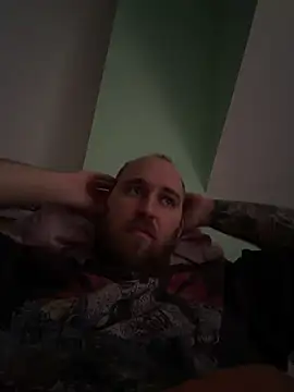 Snapshot of aronion123 chatting on 03/27/26, 09:42 aronion123 online show from 03/27/26, 09:42