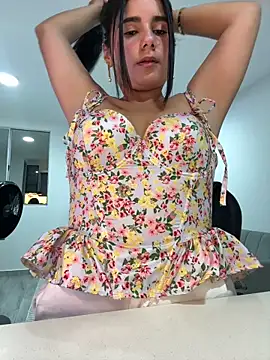 Snapshot of Natasha-28 chatting on 03/29/26, 12:10 Natasha-28 online show from 03/29/26, 12:10