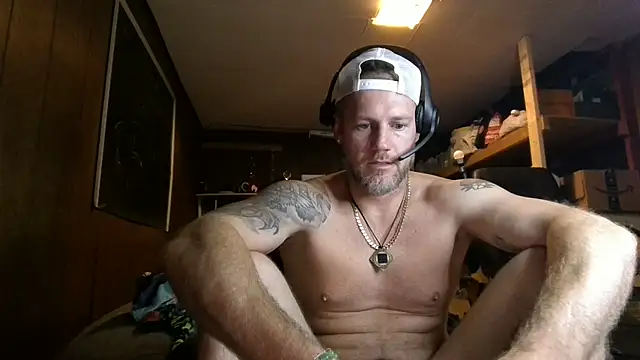 Snapshot of Freakslut007 chatting on 08/04/26, 07:33 Freakslut007 online show from 08/04/26, 07:33