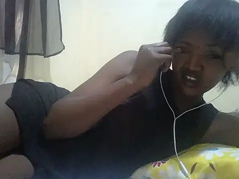 Snapshot of pretty_cool chatting on 12/18/24, 08:20 pretty cool online show from 12/18/24, 08:20