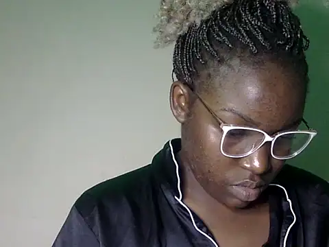 Sexy racy rebel  online show from 12/16/25, 09:31