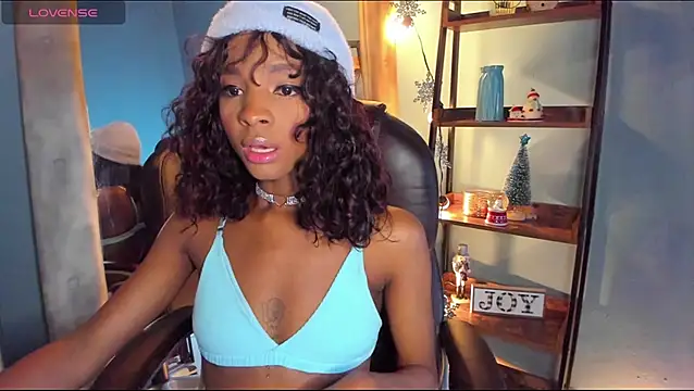 alikahouston4 online show from 12/28/24, 02:11