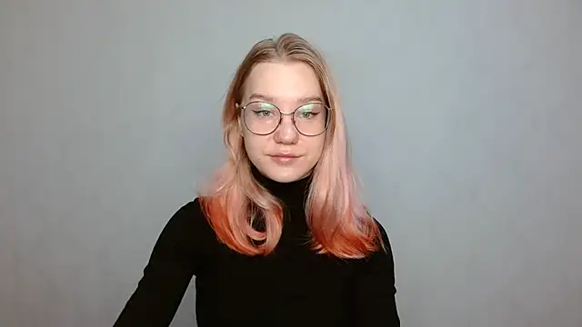 Snapshot of cindi_hot chatting on 12/26/24, 10:59 cindi hot online show from 12/26/24, 10:59