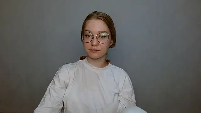 Snapshot of cindi_hot chatting on 12/27/24, 12:12 cindi hot online show from 12/27/24, 12:12