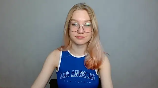 Snapshot of cindi_hot chatting on 01/03/25, 09:36 cindi hot online show from 01/03/25, 09:36