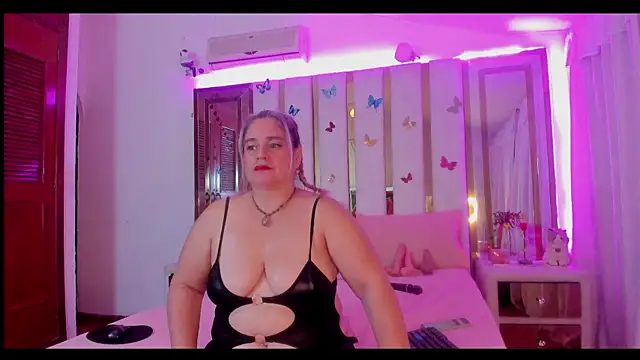 AnyelaGitanaMature online show from 06/15/26, 03:31