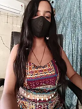 Parinaaz18 online show from 06/18/26, 01:28