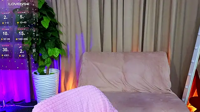 SusieMorris online show from 02/10/25, 01:22