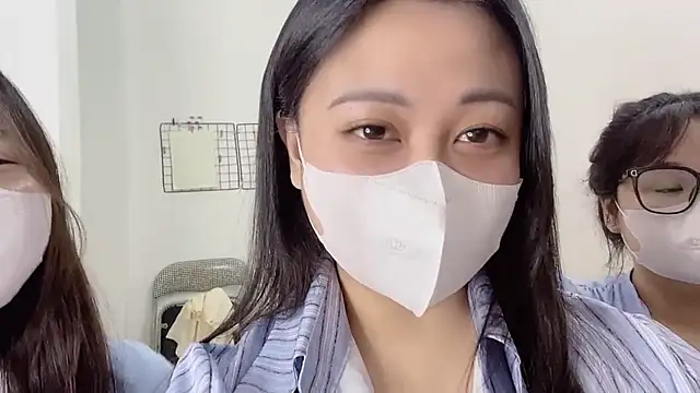 Snapshot of Bamboo_Swetie chatting on 12/19/25, 03:08 Bamboo Swetie online show from 12/19/25, 03:08