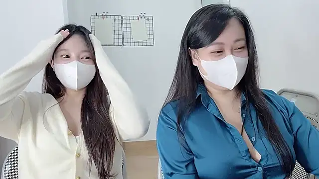 Snapshot of Bamboo_Swetie chatting on 01/12/26, 04:01 Bamboo Swetie online show from 01/12/26, 04:01