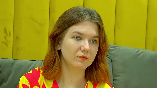 LessySmith online show from 11/17/25, 04:24