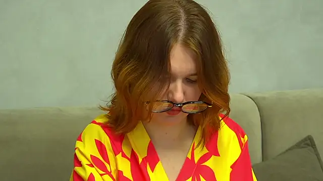 LessySmith online show from 11/29/25, 04:43