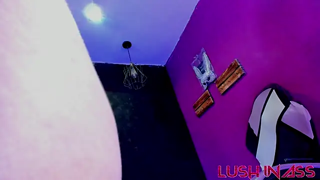 Alexa Slave online show from 06/06/26, 08:46