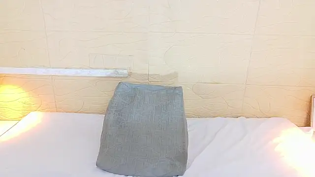 Shamiraa moore online show from 03/15/25, 07:48