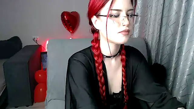 Snapshot of MikasaWaifu chatting on 02/14/25, 10:47 MikasaWaifu online show from 02/14/25, 10:47