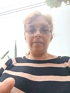 leona- online show from 02/11/25, 01:30