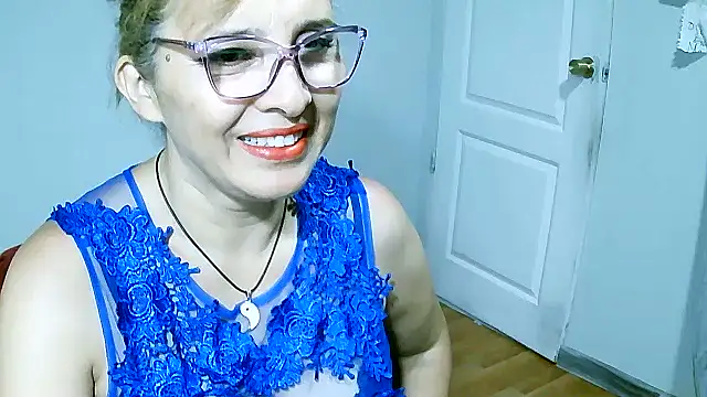 leona- online show from 02/15/25, 11:25