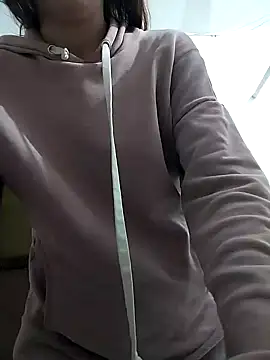 Snapshot of KateDer7 chatting on 01/04/25, 01:21 KateDer7 online show from 01/04/25, 01:21