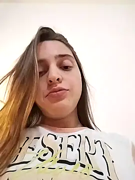 Snapshot of KateDer7 chatting on 03/01/25, 10:45 KateDer7 online show from 03/01/25, 10:45