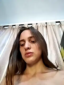 Snapshot of KateDer7 chatting on 03/08/25, 11:07 KateDer7 online show from 03/08/25, 11:07