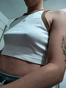 Snapshot of KateDer7 chatting on 01/16/26, 12:31 KateDer7 online show from 01/16/26, 12:31