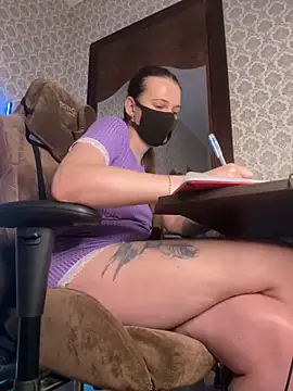 Snapshot of BlackM00n8 chatting on 01/16/25, 06:46 BlackM00n8 online show from 01/16/25, 06:46