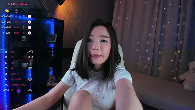 Snapshot of sensualily chatting on 03/09/25, 10:41 sensualily online show from 03/09/25, 10:41